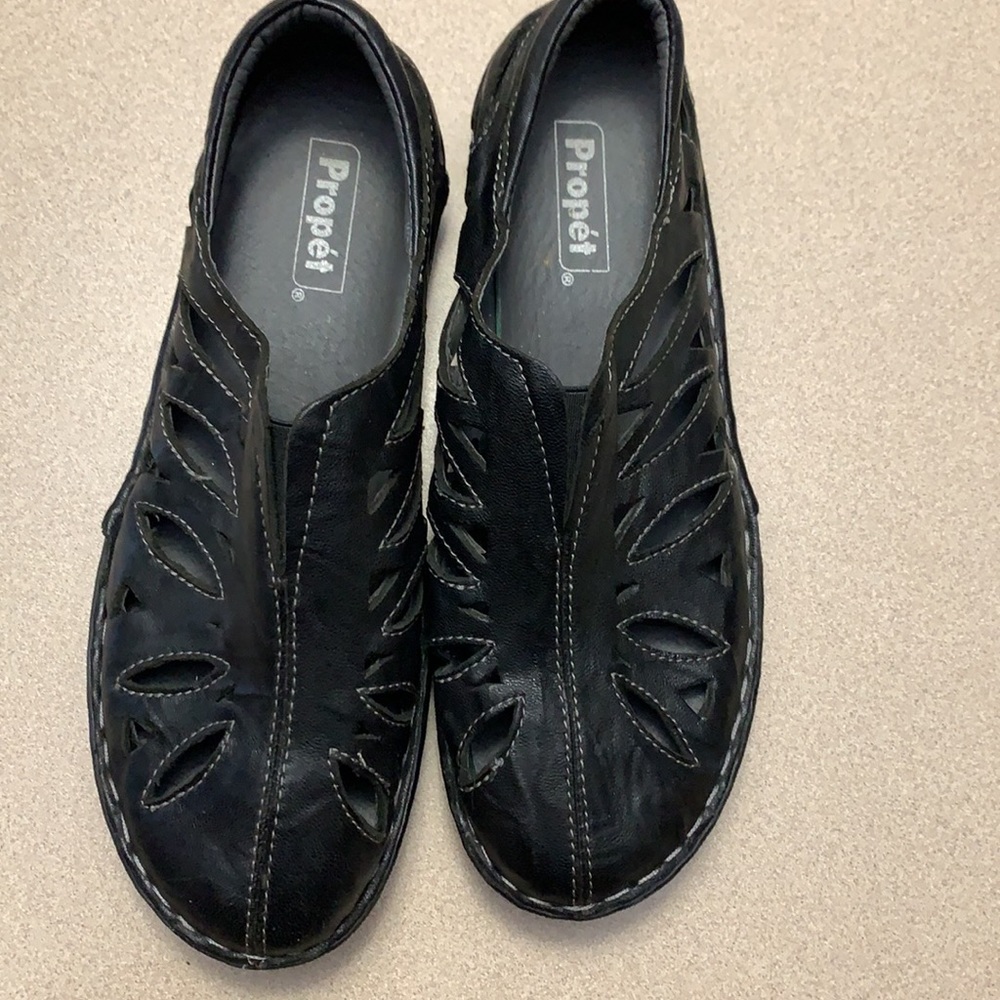 Propet Black Leather Cut Out Walkers